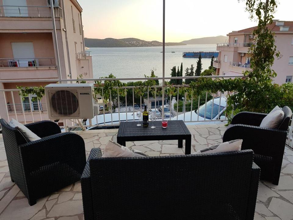 Adriatic Apartments Trogir Exteriör bild